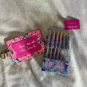 Lilly Pulitzer luggage tag and mini umbrellas